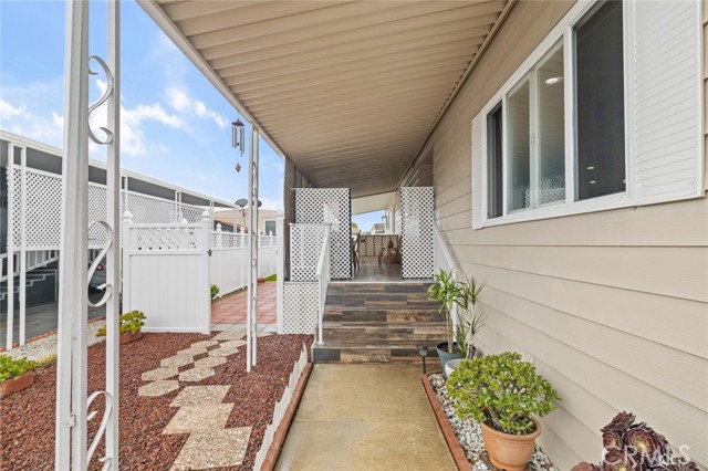 Detail Gallery Image 3 of 16 For 1065 Lomita Bld #92,  Harbor City,  CA 90710 - 3 Beds | 2 Baths