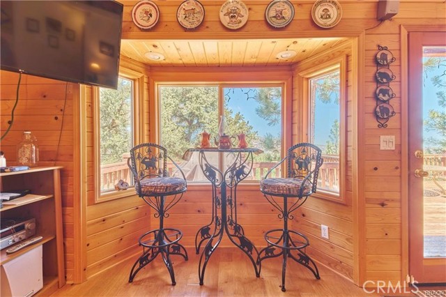 Detail Gallery Image 16 of 43 For 1400 Klamath Rd, Big Bear City,  CA 92314 - 3 Beds | 2 Baths