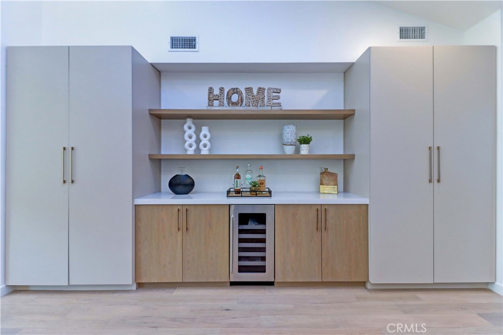 MLS #OC25250919 image #12