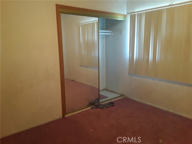 Detail Gallery Image 6 of 8 For 535 W Van Koevering, Rialto,  CA 92376 - 4 Beds | 2 Baths