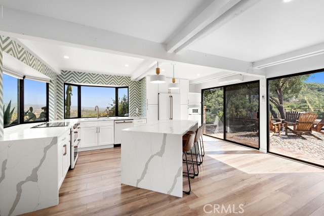 19041 Live Oak Canyon Road, Trabuco Canyon CA: https://media.crmls.org/medias/2869870b-0ae5-4c07-85be-907dbaed7d40.jpg