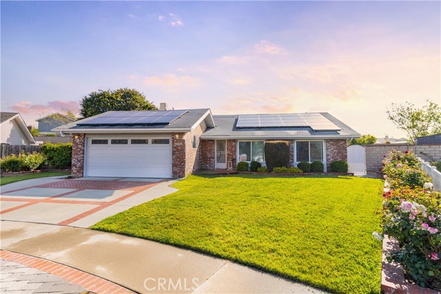 25265 Pana Court, Lake Forest CA: https://media.crmls.org/medias/286a254e-e0d5-4116-b298-764d9df94c09.jpg