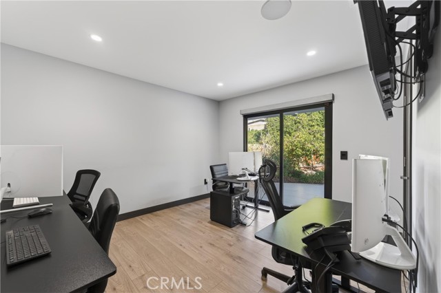 Detail Gallery Image 25 of 62 For 20431 Germain, Chatsworth,  CA 91311 - 5 Beds | 3/1 Baths