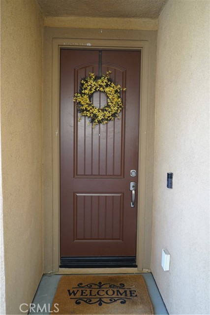Detail Gallery Image 3 of 21 For 1715 Boysen Way, Beaumont,  CA 92223 - 4 Beds | 3 Baths