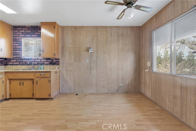 15539 Topango Rd., Victorville CA: https://media.crmls.org/medias/286b961e-e72b-4fe4-b494-ace01a49e37b.jpg