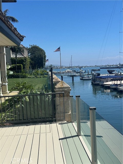 Detail Gallery Image 10 of 15 For 2636 Bayshore Dr, Newport Beach,  CA 92663 - 4 Beds | 5 Baths