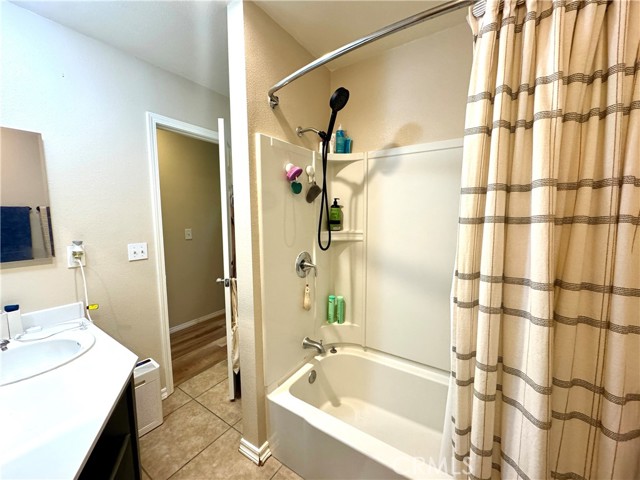 Detail Gallery Image 11 of 23 For 1881 Mitchell Ave #23,  Tustin,  CA 92780 - 2 Beds | 2 Baths