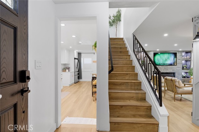 Detail Gallery Image 4 of 45 For 16782 Heritage Ln, Huntington Beach,  CA 92647 - 4 Beds | 2 Baths