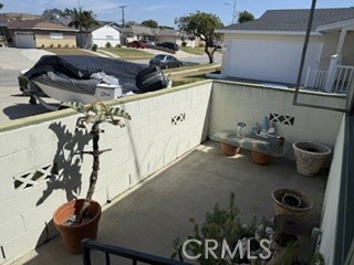 https://media.crmls.org/medias/286d830e-a078-4128-b3b0-de34f3670fa2.jpg?preset=X-Large