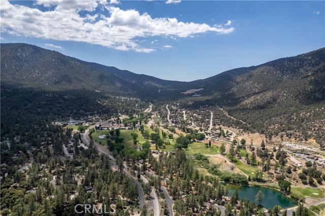 14704 Pinehurst Drive, Pine Mountain Club CA: https://media.crmls.org/medias/286df6f4-b51f-4657-8314-2383d8239b12.jpg