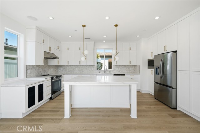 Detail Gallery Image 27 of 35 For 317 Rochester, Costa Mesa,  CA 92627 - 7 Beds | 6/1 Baths