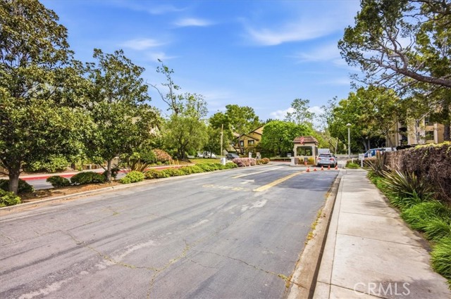 Detail Gallery Image 2 of 46 For 3310 Raintree, Culver City,  CA 90230 - 2 Beds | 2 Baths