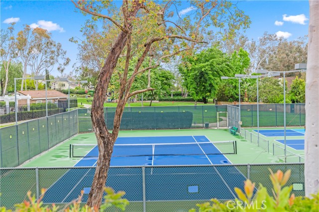 Detail Gallery Image 50 of 53 For 31885 Old Oak Rd, Rancho Santa Margarita,  CA 92679 - 5 Beds | 3 Baths