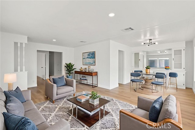 Detail Gallery Image 18 of 57 For 141 E Coronado Ln, Tustin,  CA 92780 - 3 Beds | 2 Baths