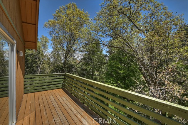 Detail Gallery Image 11 of 30 For 543 Community Dr, Lake Arrowhead,  CA 92352 - 3 Beds | 1/1 Baths