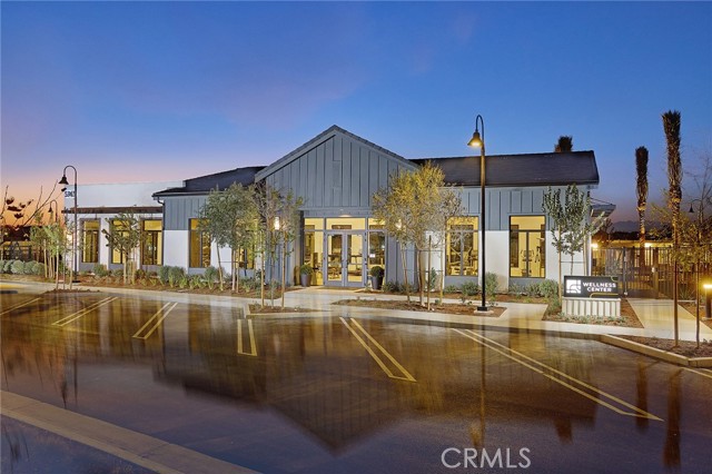 Detail Gallery Image 9 of 22 For 12720 Hampton Ave, Corona,  CA 92880 - 2 Beds | 2/1 Baths