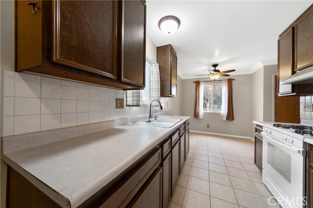 Detail Gallery Image 9 of 31 For 1991 Nuevo St, Hemet,  CA 92545 - 2 Beds | 1 Baths