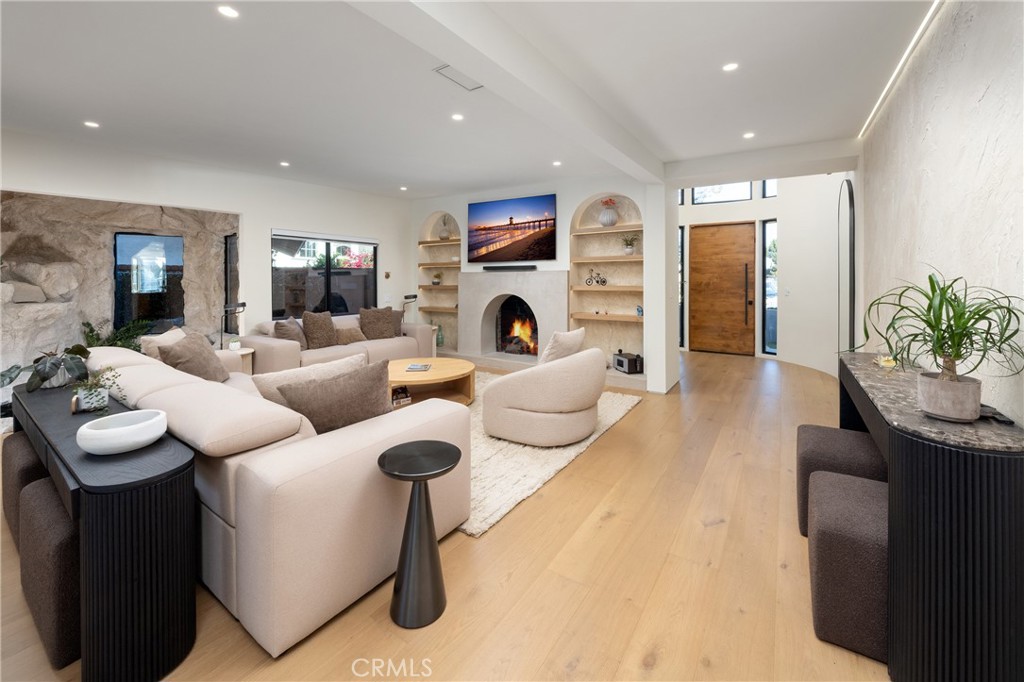 MLS #OC26196437 image #3