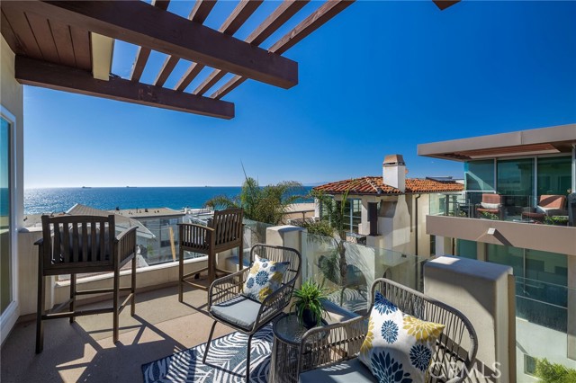 Detail Gallery Image 28 of 70 For 3603 Manhattan, Manhattan Beach,  CA 90266 - 3 Beds | 3/1 Baths