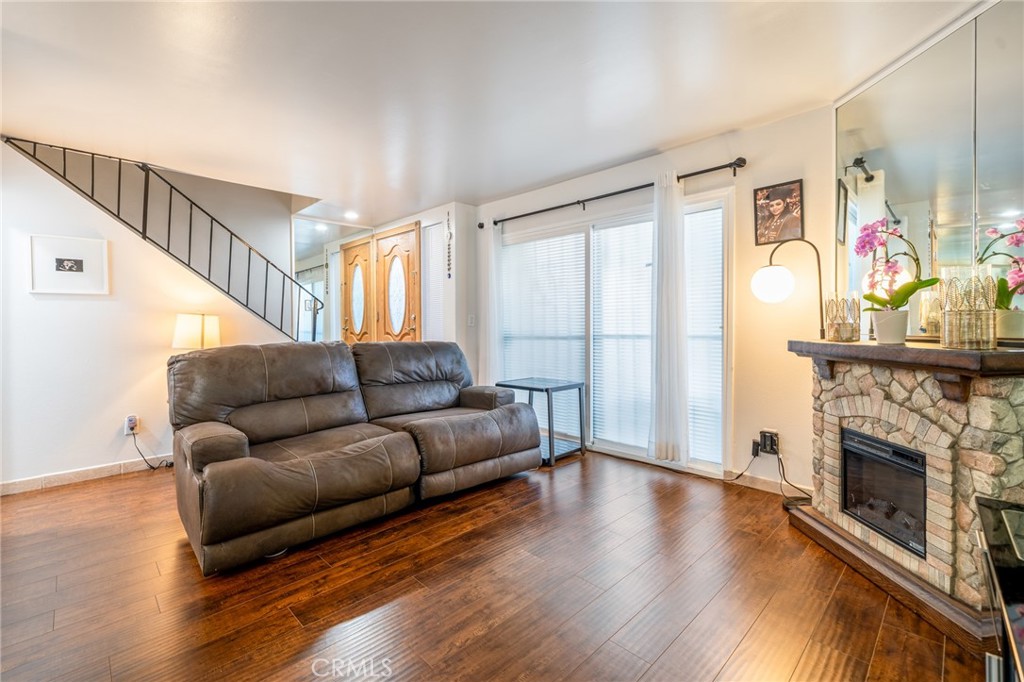 8633 Balboa Boulevard #29