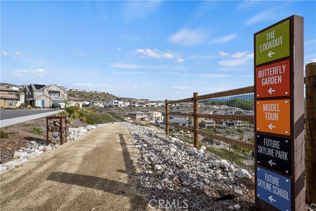 Detail Gallery Image 48 of 49 For 18175 Meridian Ln, Saugus,  CA 91350 - 3 Beds | 2/1 Baths