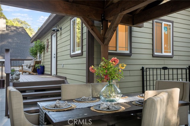 243 Manzanita Drive, Lake Arrowhead CA: https://media.crmls.org/medias/2873f394-b0a5-41f6-bfdc-0a835ec47d19.jpg