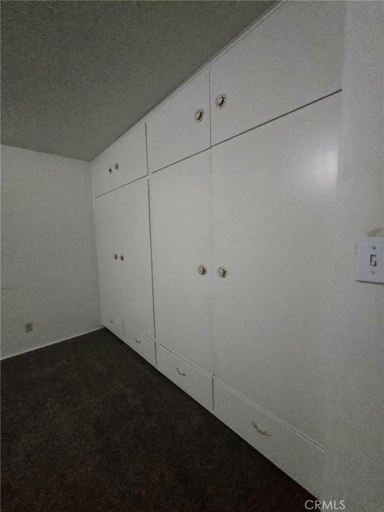 https://media.crmls.org/medias/2875067a-3352-48d1-be22-72ae8f2b0ffa.jpg?preset=X-Large