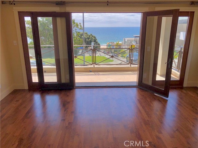 304 27th Street, Manhattan Beach CA: https://media.crmls.org/medias/28752e7d-3d6a-4f4b-ab4e-cf48ec04fe8b.jpg