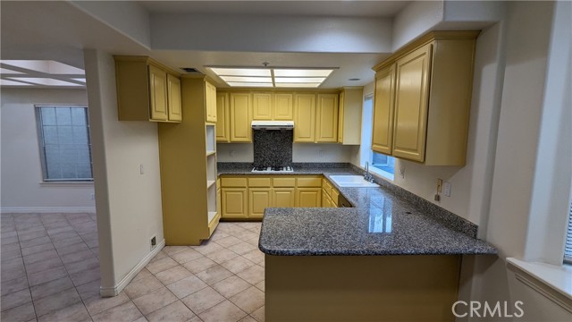 Detail Gallery Image 8 of 27 For 401 Fairview Ave #B,  Arcadia,  CA 91007 - 4 Beds | 3 Baths