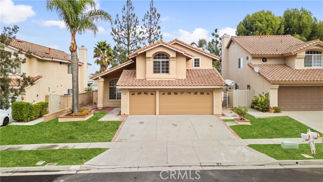 Detail Gallery Image 2 of 58 For 3561 Santo Thomas Cir, Corona,  CA 92882 - 5 Beds | 3 Baths