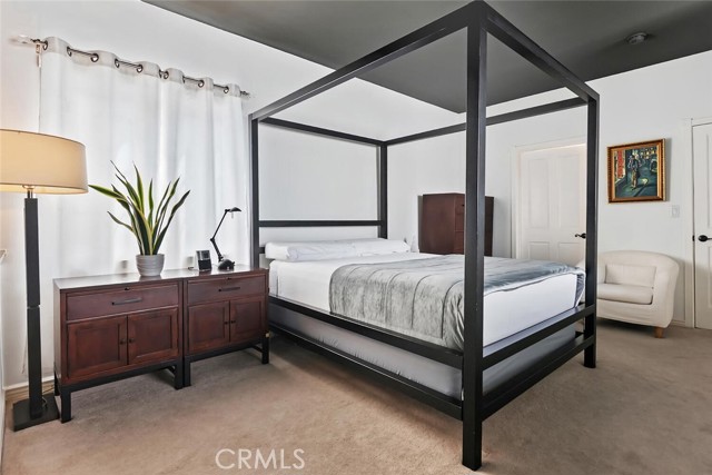 13331 Moorpark Street, Sherman Oaks CA: https://media.crmls.org/medias/287652fb-2914-431d-8fbf-18dd0b4b47a3.jpg