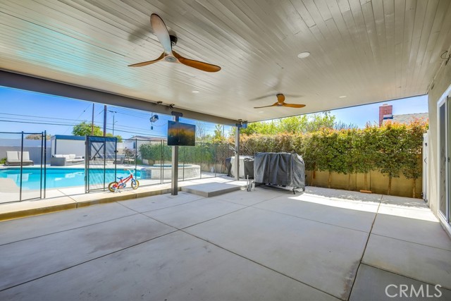 824 S Dune Street, Anaheim CA: https://media.crmls.org/medias/2877dcd3-611b-41d8-b878-33a05088a5d9.jpg