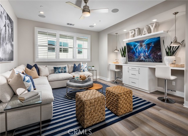 Detail Gallery Image 10 of 18 For 27546 Juniper Ln, Valencia,  CA 91381 - 5 Beds | 4/1 Baths