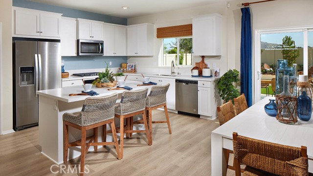 Detail Gallery Image 7 of 17 For 416 Ivy Crest Dr, San Jacinto,  CA 92582 - 4 Beds | 3/1 Baths