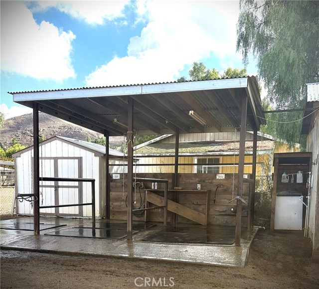 Detail Gallery Image 17 of 31 For 361 Spur, Norco,  CA 92860 - 4 Beds | 2 Baths