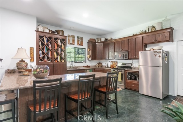 Detail Gallery Image 8 of 28 For 402 9th St, Paso Robles,  CA 93446 - 3 Beds | 2 Baths