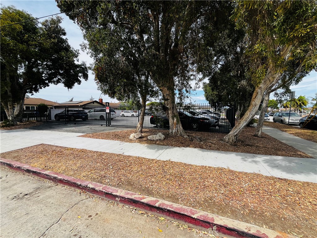 MLS #OC25221526 image #5