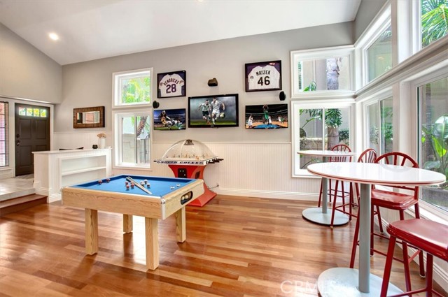 26181 San Marino Court, Mission Viejo CA: https://media.crmls.org/medias/287af887-f4df-4eb5-8b36-b15dc02fd8b4.jpg