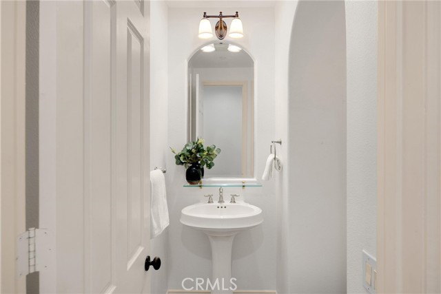 Detail Gallery Image 43 of 75 For 34 Tall Hedge, Irvine,  CA 92603 - 4 Beds | 4/1 Baths