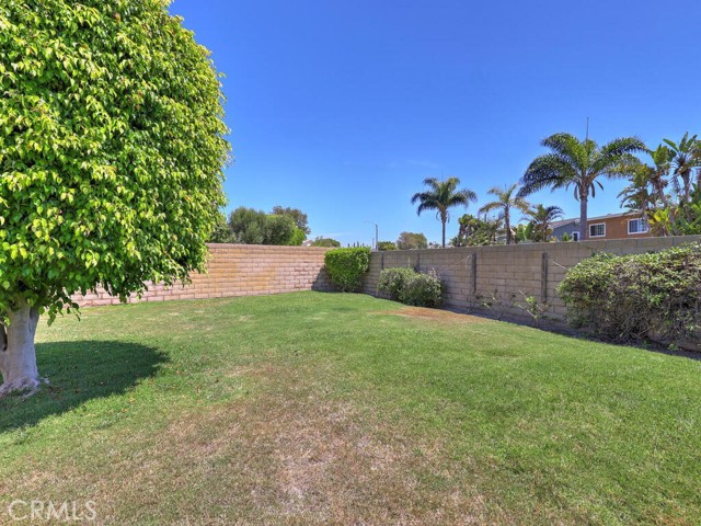 Detail Gallery Image 45 of 54 For 18022 Dellglen Cir, Huntington Beach,  CA 92647 - 4 Beds | 3 Baths