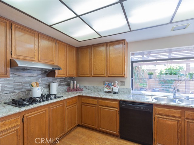 Detail Gallery Image 5 of 13 For 41 Sundance Dr, Phillips Ranch,  CA 91766 - 4 Beds | 2 Baths