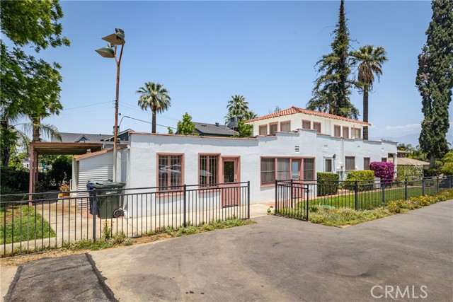 11460 Terracina Blvd, Redlands CA: https://media.crmls.org/medias/287b972d-2fa4-49c9-9a4e-149e625850d3.jpg
