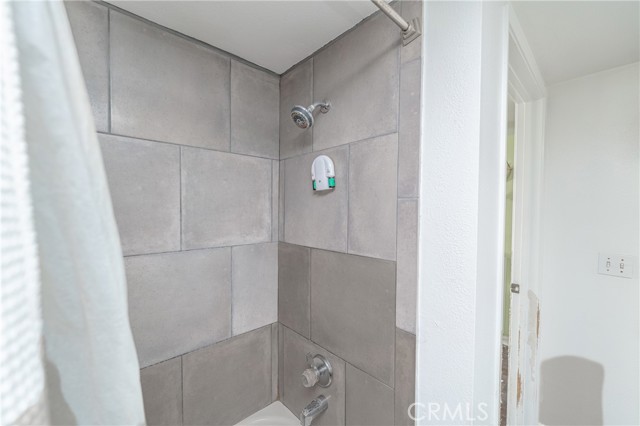 Detail Gallery Image 15 of 18 For 865 South B Street #P-2,  Oxnard,  CA 93030 - 1 Beds | 1 Baths