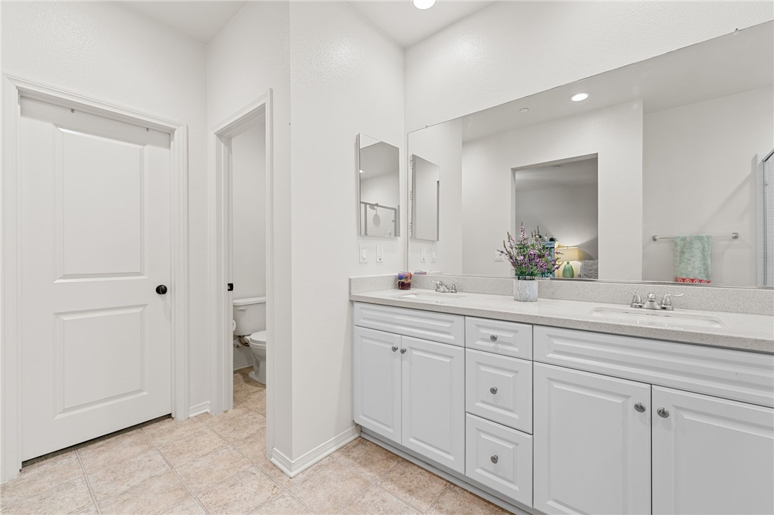 Detail Gallery Image 32 of 44 For 2848 E Berry Loop Privado #52,  Ontario,  CA 91761 - 3 Beds | 2/1 Baths