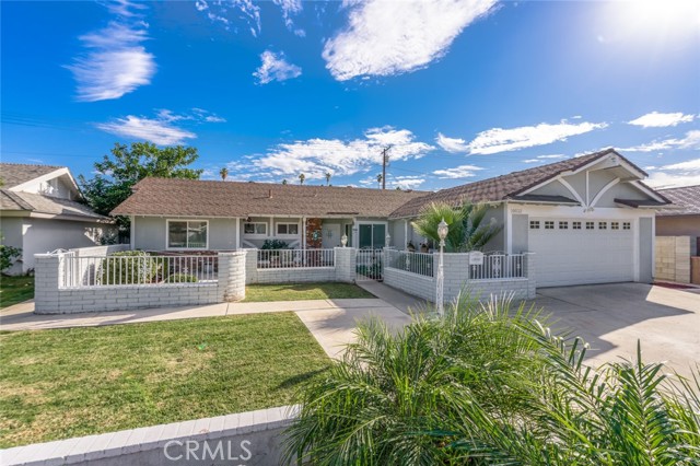 Detail Gallery Image 1 of 1 For 10832 Mercer Ave, Riverside,  CA 92505 - 3 Beds | 2 Baths