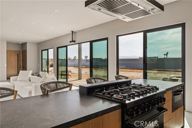 60632 Granville Road, Joshua Tree CA: https://media.crmls.org/medias/287fbd66-f68e-4be4-803f-b085c891ad04.jpg