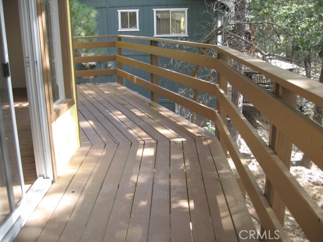 Detail Gallery Image 12 of 19 For 2756 Circle Dr, Running Springs,  CA 92382 - 2 Beds | 1/1 Baths
