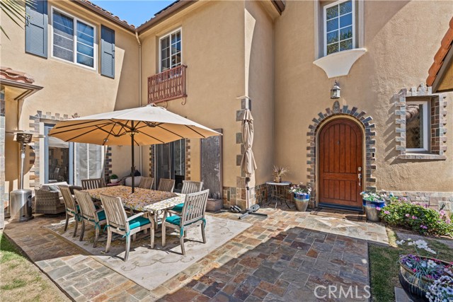 Detail Gallery Image 2 of 41 For 5492 Calarosa Ranch, Camarillo,  CA 93012 - 5 Beds | 5/1 Baths