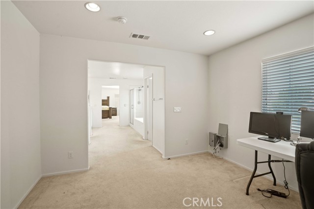 3223 W Avenue J7, Lancaster CA: https://media.crmls.org/medias/2882dc8c-1119-4cb2-8c62-7f5135764639.jpg