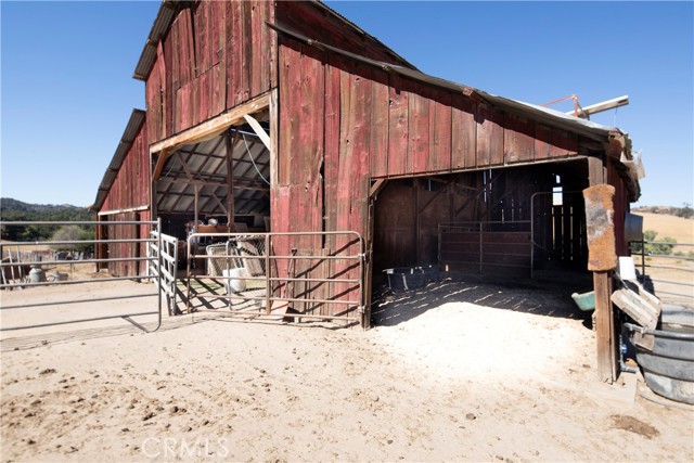 Barn
